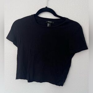 Forever 21 Black Cropped Baby Tee Size Small